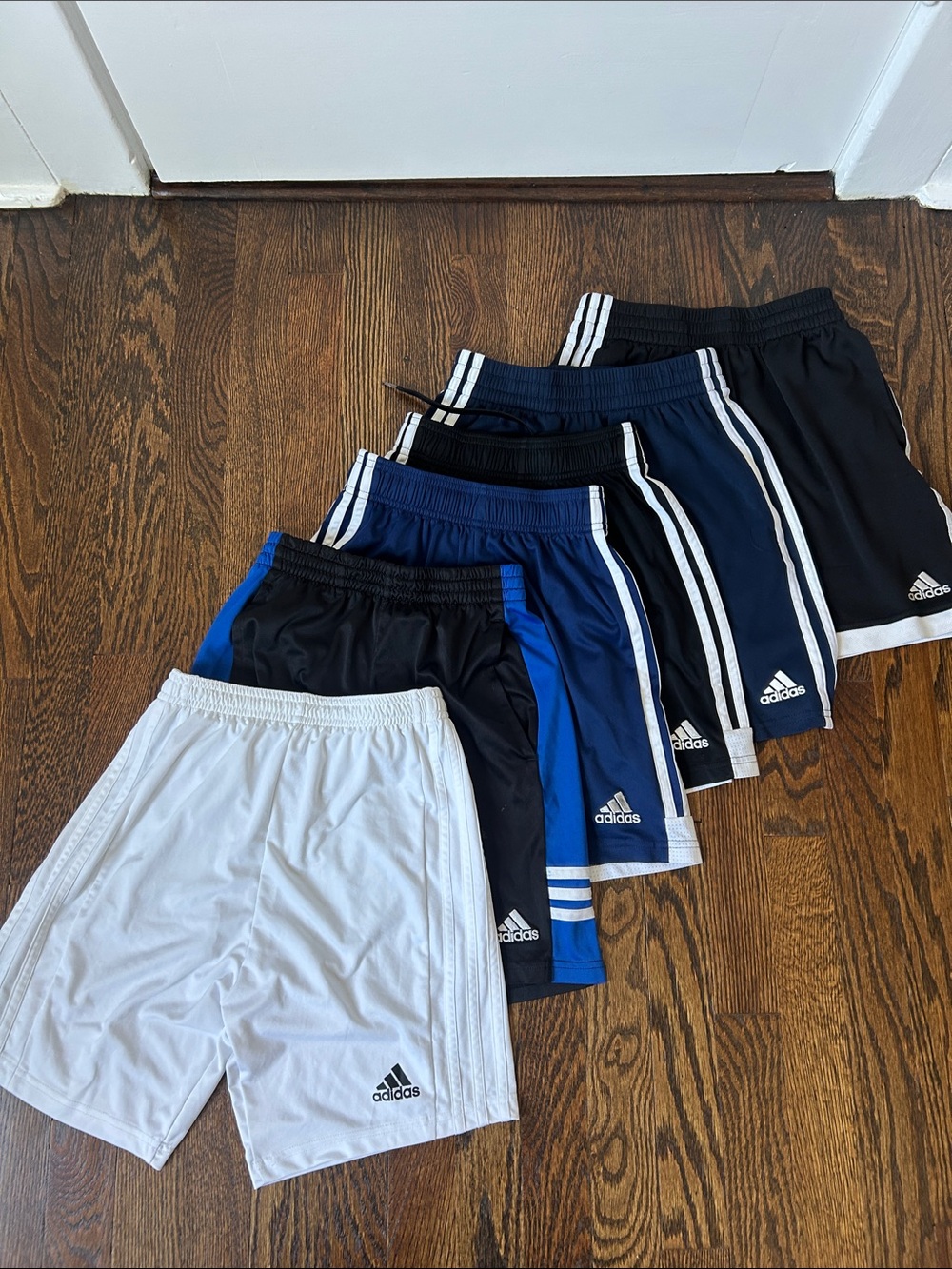 Lot of Boys Size M clothes - adidas, Nike, champion and more. 18 items - Picture 4 of 7